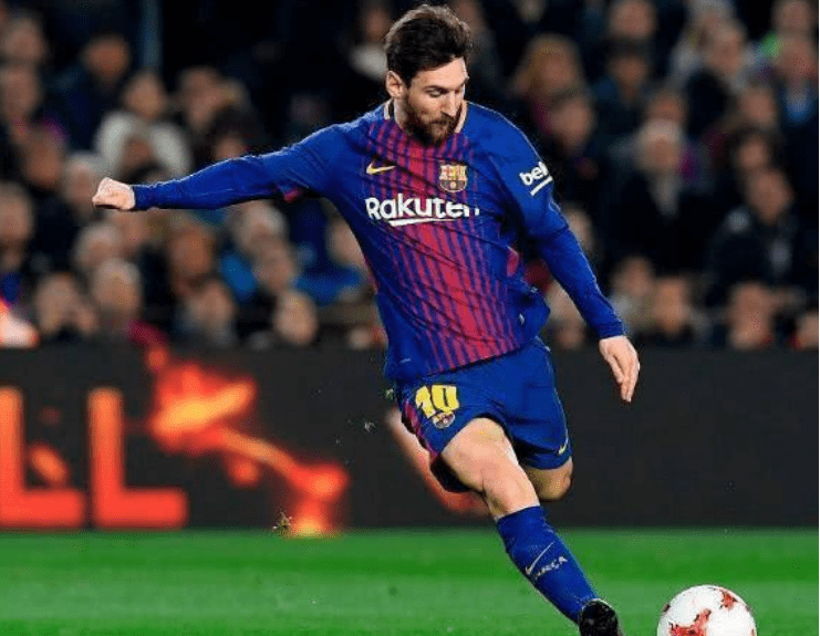 C罗爆射破门全场沸腾（C罗重炮破网，引爆全场）