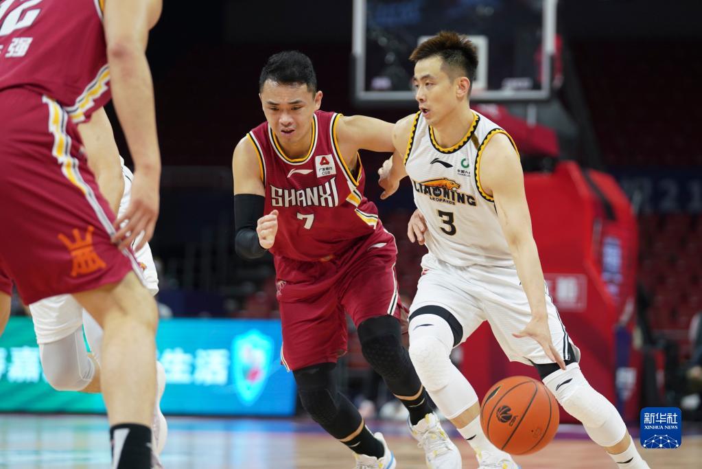 索尔斯克亚：安切洛蒂曾打趣说不想执教曼联，那儿的压力太大（索尔斯克亚称安切洛蒂曾笑言不会执教曼联：压力太大）