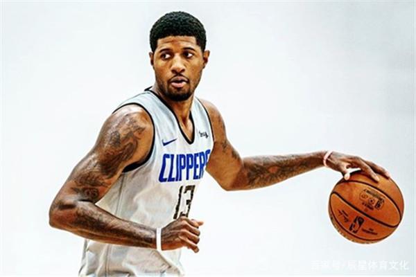 罗马诺：奥罗斯科即将加盟曼联，球员正启程前往英格兰（罗马诺称：奥罗斯科将签约曼联，已启程前往英格兰）