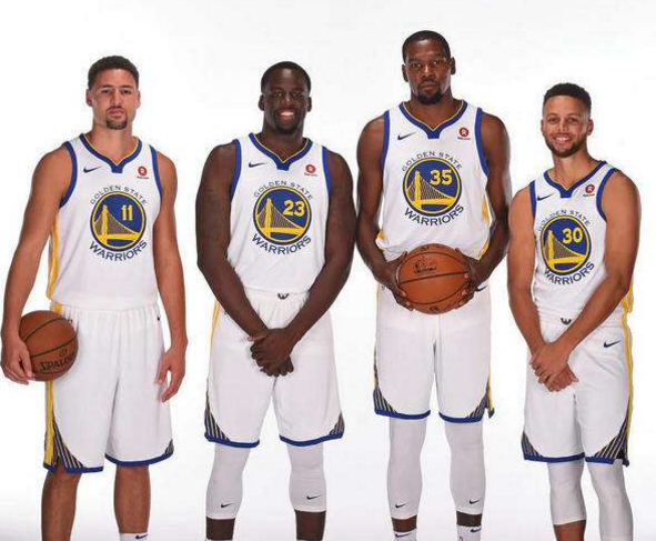 莫德里奇回忆热刺生涯，未能如愿加盟切尔西，反而成就皇马传奇（回顾热刺岁月：莫德里奇未赴切尔西，却在皇马成就传奇）