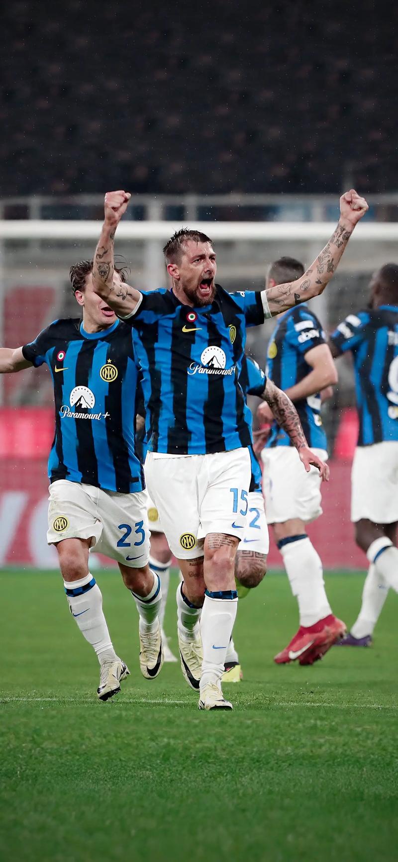 尤文官方：鲁加尼右腿比目鱼肌轻度损伤；据悉至少缺阵20天（尤文官宣：鲁加尼右腿比目鱼肌轻伤，至少缺阵20天）