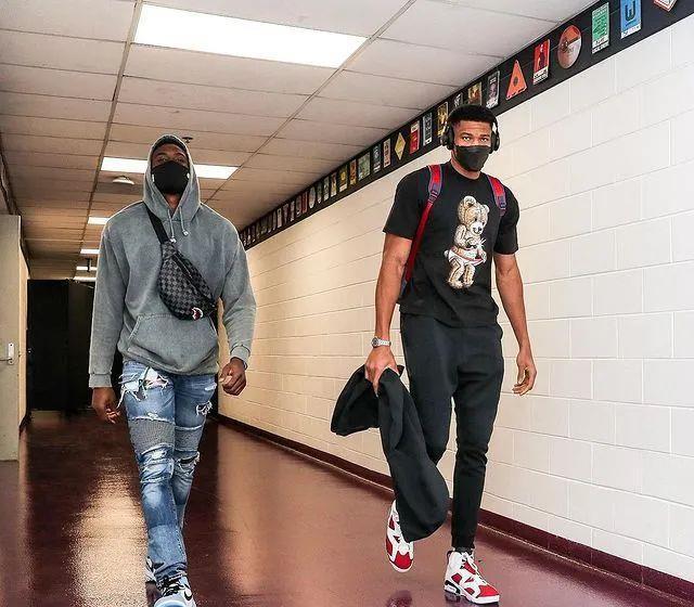 本轮最好看对决！撕碎外援依赖症 这才是CBA该有的样子？（本轮最燃对决！摆脱外援依赖，这才是CBA应有的样子）