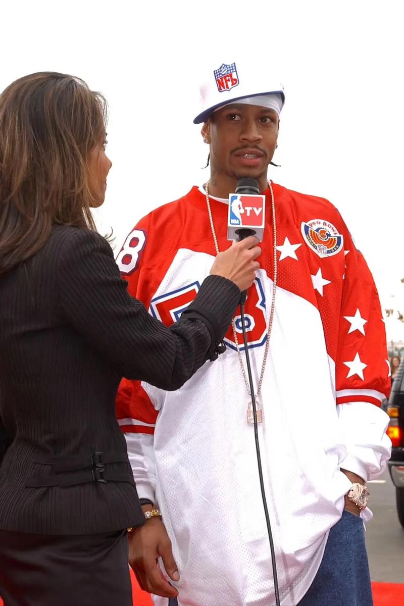 凯尔：比赛中阿德耶米被挑衅但保持了冷静，这说明他又成长了（凯尔：阿德耶米在比赛遭挑衅仍冷静应对，体现了他的又一次成长）