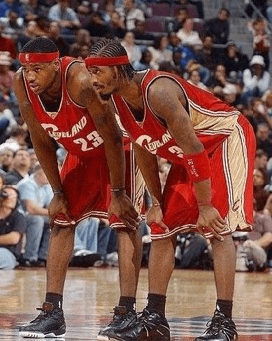 15岁道曼禁区内天秀回旋破门，青年欧冠阿森纳4-2逆转拜仁（青年欧冠：15岁道曼禁区回旋神射，阿森纳4-2逆转拜仁）