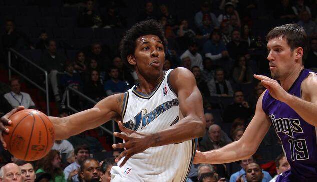 DO：斯图加特与阿森纳就签下法比奥-维埃拉展开接触（斯图加特与阿森纳就引进法比奥·维埃拉展开商谈）