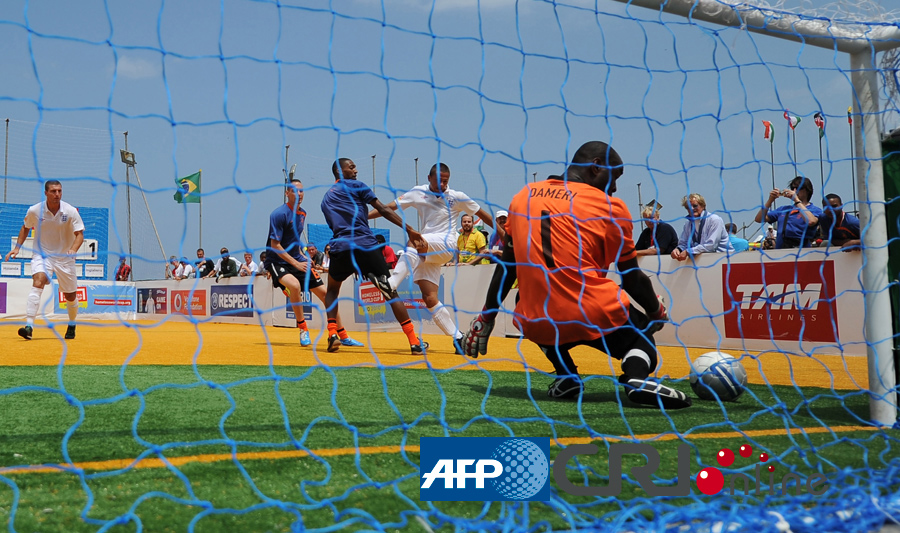 被好兄弟抢走女友，德布劳内和库尔图瓦的爱恨情仇（昔日兄弟反目：德布劳内与库尔图瓦的情感纠葛）